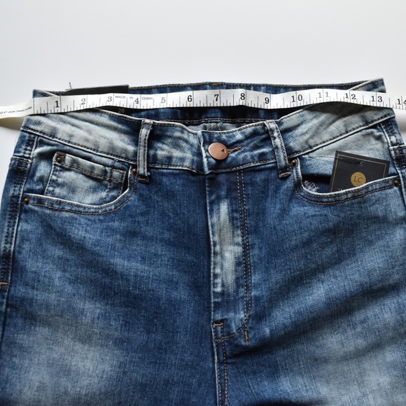 Stone washed denim Le Chateau 28/33 - Picture 12 of 15